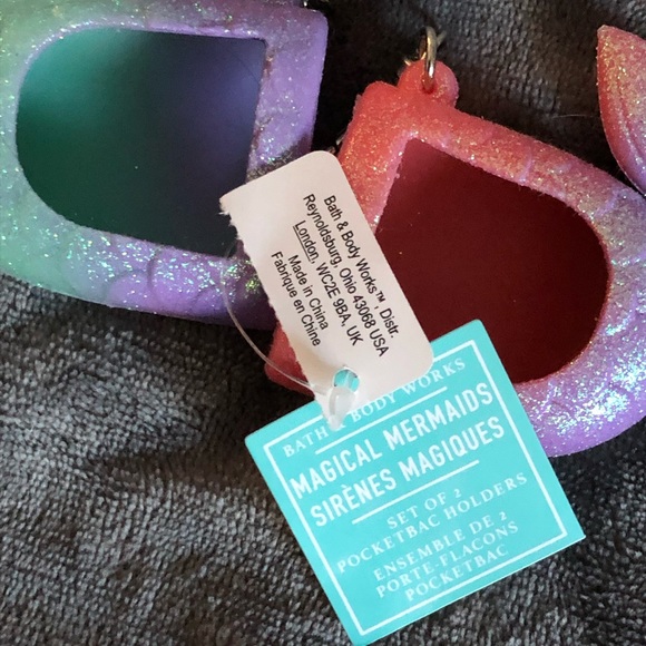 NWT mermaid PocketBac hand sanitizer holder set - Picture 3 of 4